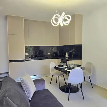 Apartment Chic With Balcony By The Adriatic *